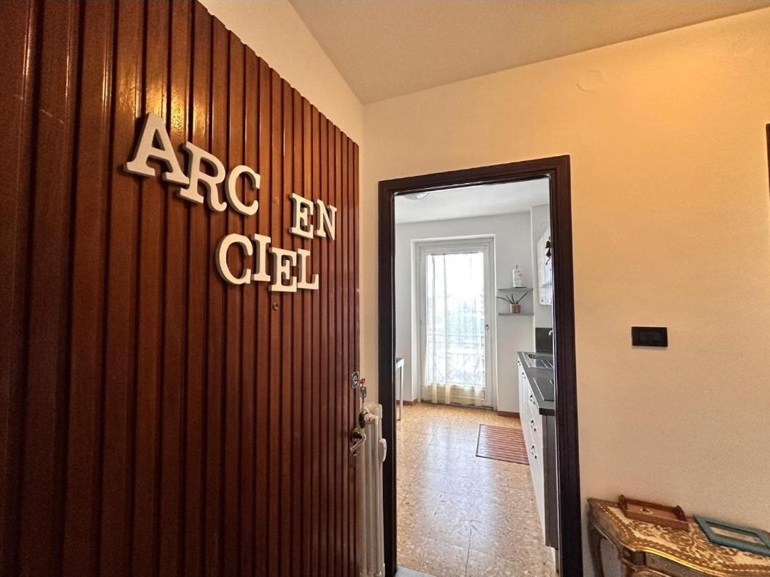 Arc En Ciel Lägenhet Aosta Exteriör bild